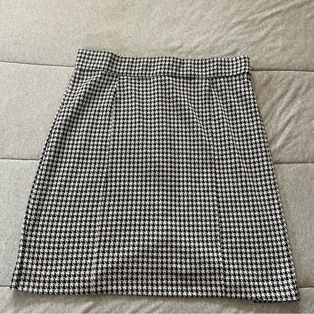 Kim‎ Rogers Classic Houndstooth Skirt